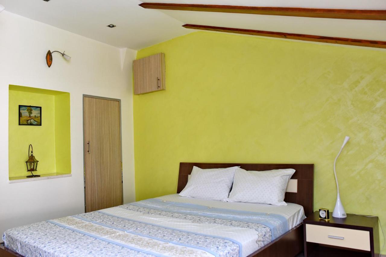 Church Bells Apartment Kotor Bagian luar foto