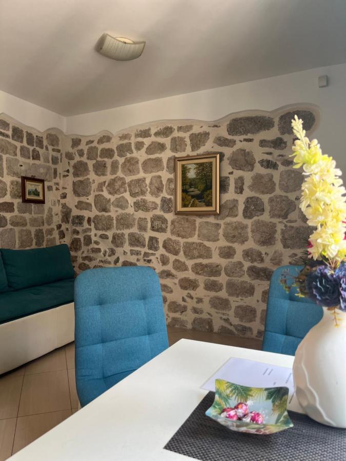 Church Bells Apartment Kotor Bagian luar foto